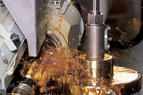 Ứng dụng của Dầu Công Nghiệp trong Ngành Công Nghiệp